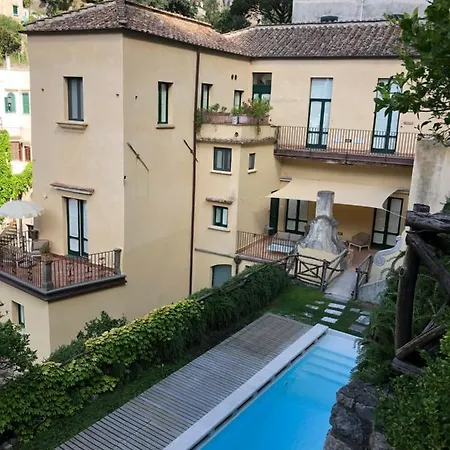 Amalfi Resort Bed & Breakfast