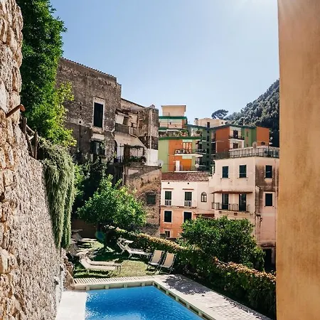 Amalfi Resort Couette-café