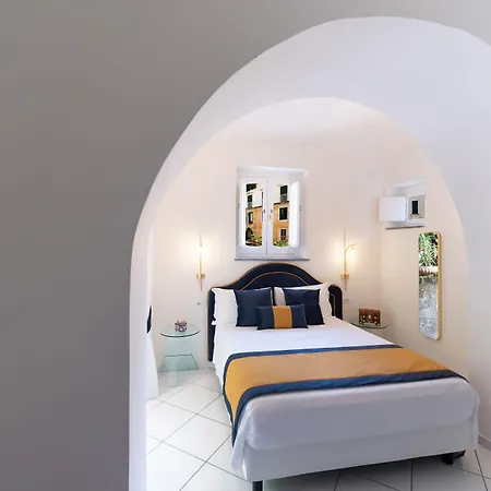 Amalfi Resort 4*